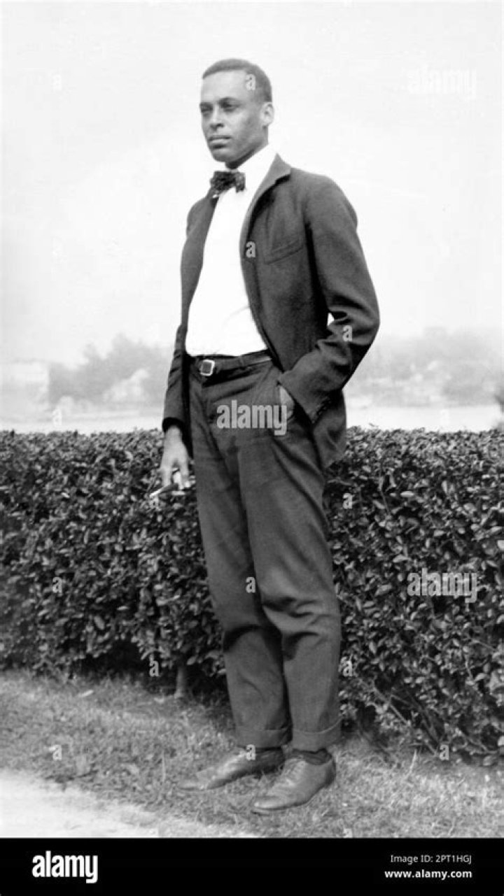 Ernest Brenchley imageCredit: Urlebird