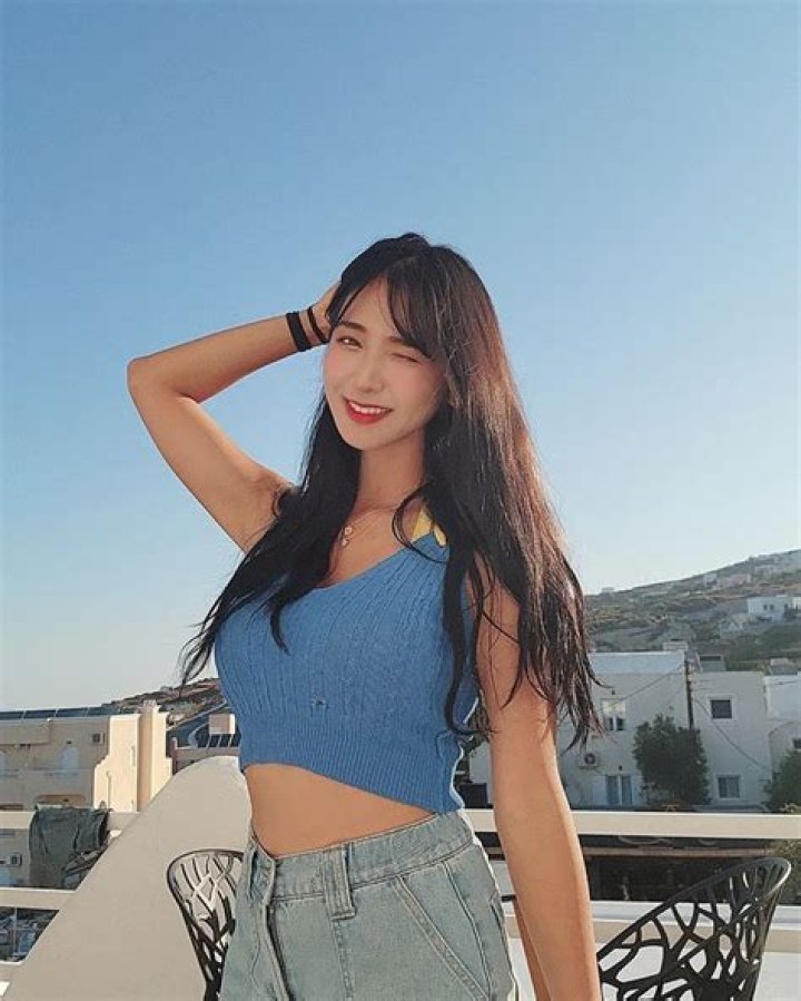 Jinnytty Age, Boyfriend, Net Worth, Height, Banned, Reddit 1 Jinnytty Age